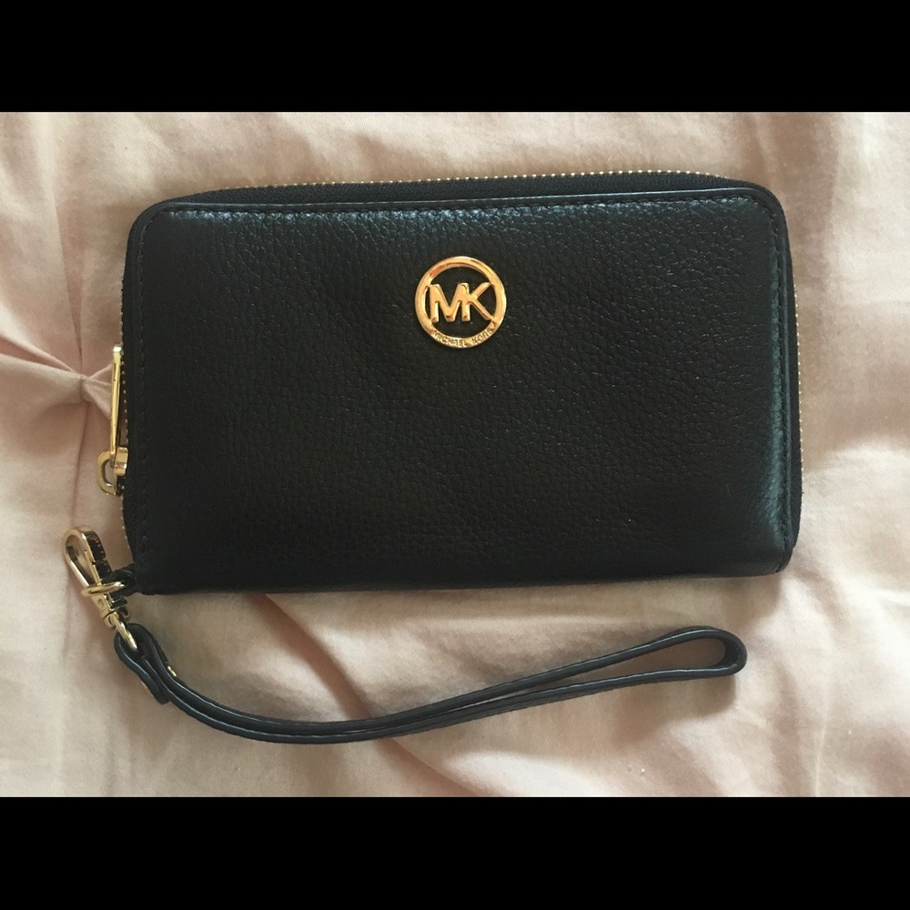 Michael Kors Smartphone Wallet